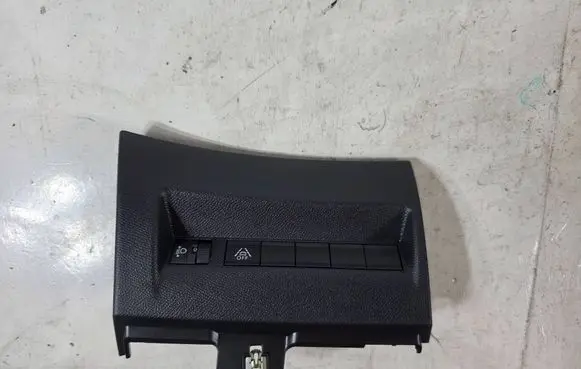Peugeot 208 II Headlight level height control switch 9823464380