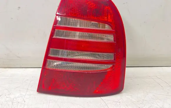 Skoda Superb B5 (3U) Rear/tail lights 3U5945112