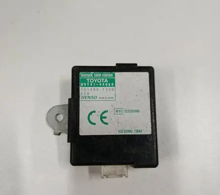 Toyota Corolla Verso AR10 Door control unit/module 8974144060 1513007220