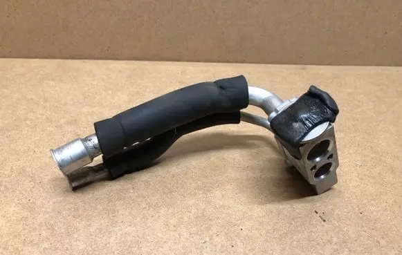 Toyota Corolla E120 E130 Air conditioning (A/C) expansion valve 4475002700