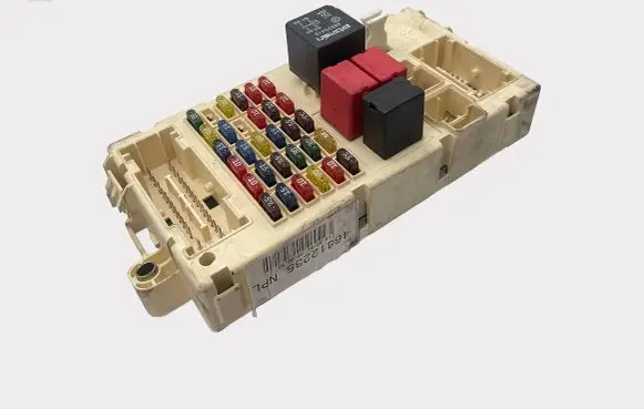 Fiat Punto (188) Fuse module 46758963 46812235