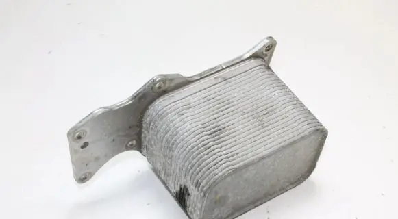 BMW 4 F32 F33 Engine oil radiator 8585625