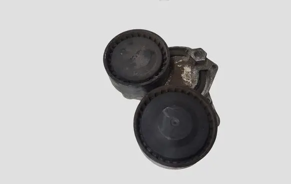 BMW 3 F30 F35 F31 Generator/alternator belt tensioner