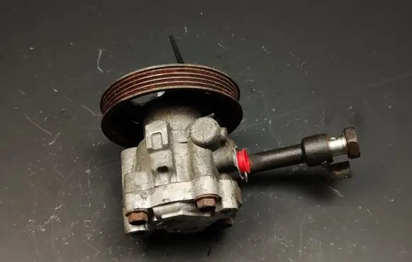 Nissan Navara Power steering pump 49110VK95A