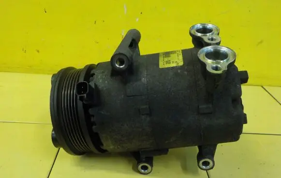 Land Rover Freelander 2 - LR2 Air conditioning (A/C) compressor (pump) 6G9119D629FE