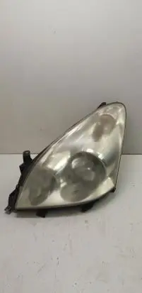 Toyota Corolla Verso E121 Headlight/headlamp 3124L