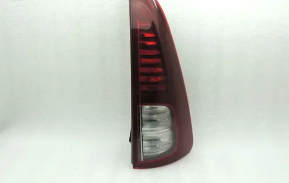 Renault Espace IV Rear/tail lights 8200394724