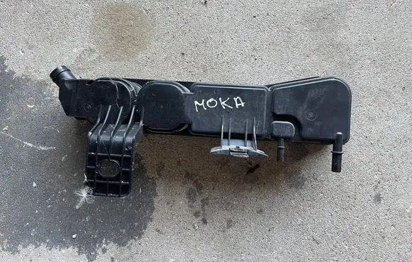 Opel Mokka B Active carbon filter fuel vapour canister 9829656180