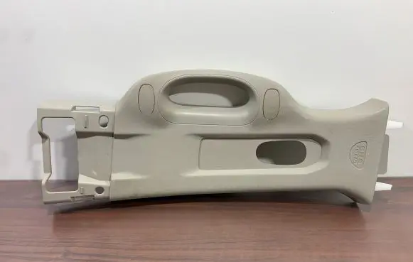 Dodge VAN RAM (B) pillar trim (top)