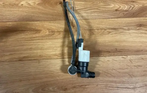 Citroen C8 Windscreen/windshield washer pump 9643447980 9632904980 9645163380