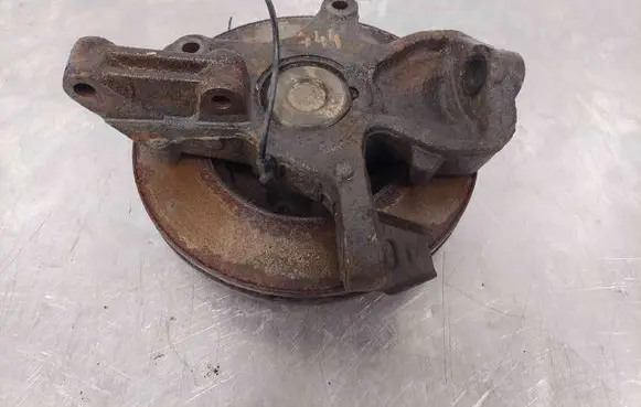 Volkswagen Crafter Front wheel hub spindle knuckle