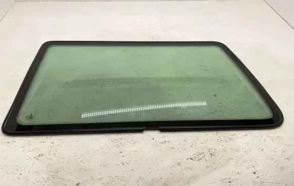 Volkswagen Transporter - Caravelle T4 Rear side window 43R00049 DOT24AS2M25