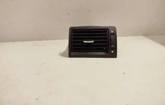 Ford Mondeo Mk III Dash center air vent grill D1B1A