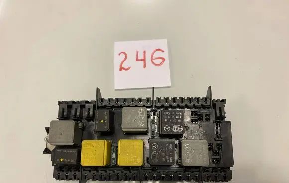 Mercedes-Benz ML W166 Fuse box set A1669060193