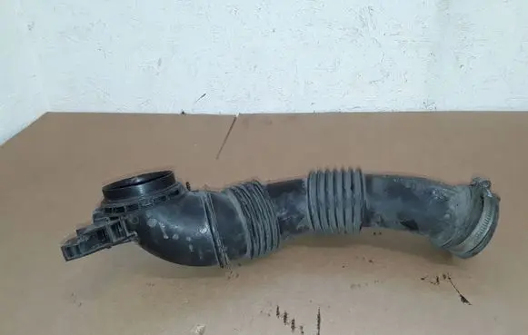 Ford Grand C-MAX Air intake duct part AV6112B624BA AV619G832BA