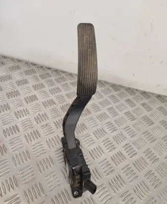 Chrysler 300 - 300C Accelerator throttle pedal 04861714AB