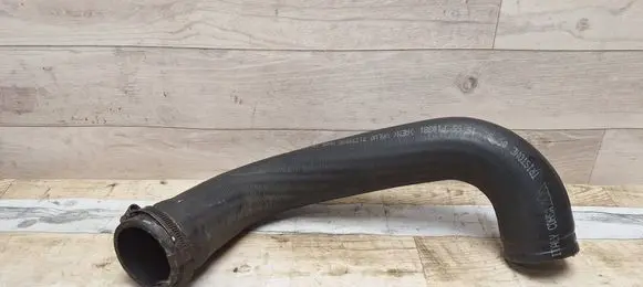 Volvo V40 Intercooler hose/pipe 31338095