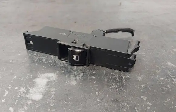 BMW 3 E46 Electric window control switch 6902177