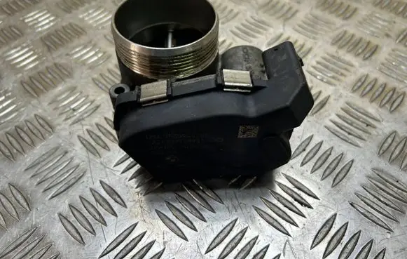 BMW 6 F06 Gran coupe Throttle valve 7555944 13547555944 A2C53374893