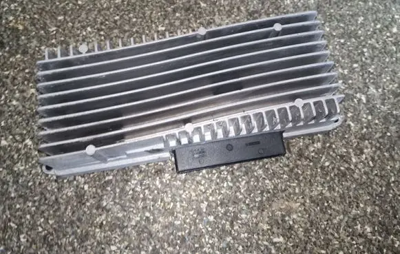 Audi Q5 SQ5 Sound amplifier 8R0035223F