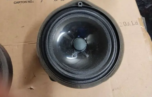 Honda CR-V Front door speaker 2H9190