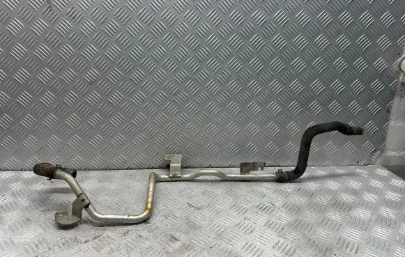 Audi Q7 4M Engine coolant pipe/hose 4m0121520a
