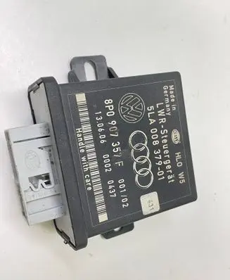 Audi A4 S4 B8 8K Light module LCM 8P0907357F 5LA00837901