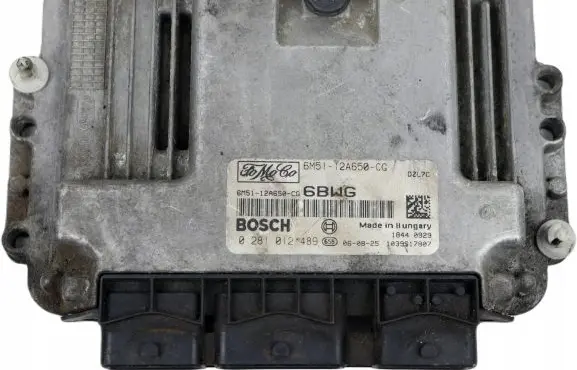 Ford Focus C-MAX Engine control unit/module 6M5112A650CG