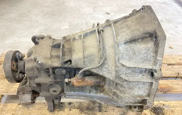 Mercedes-Benz 190 W201 Manual 4 speed gearbox 716213 A2012610001 2012610001