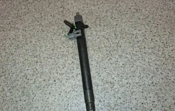 Ford Kuga II Fuel injector 9686191080 5736GX 2197E14F54
