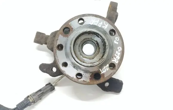 Opel Zafira A Front wheel hub