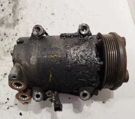 Ford Focus Air conditioning (A/C) compressor (pump)