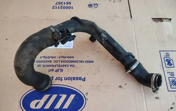 Intercooler hose/pipe