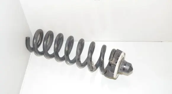BMW 3 G20 G21 Rear coil spring 6898642 33536898642