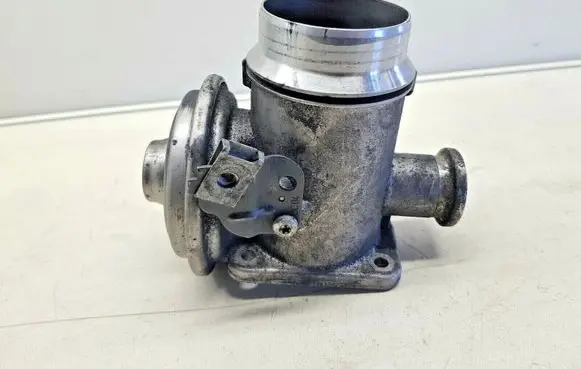 BMW 5 E60 E61 EGR valve 7804379 nr6655