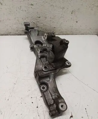Ford Mondeo MK V Generator/alternator bracket 9820041180