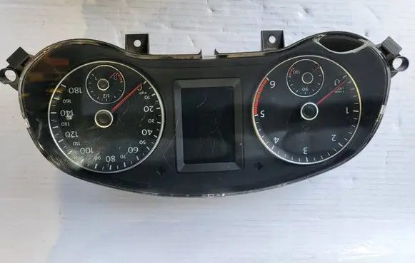 Speedometer (instrument cluster)