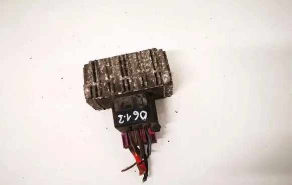 Opel Zafira A Glow plug pre-heat relay 55354141 51299018a