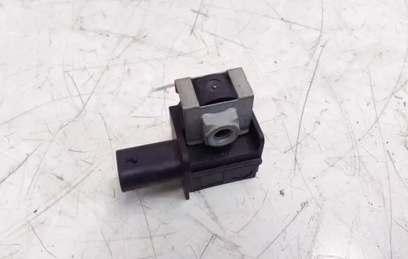 BMW 5 F10 F11 Airbag deployment crash/impact sensor 9224177