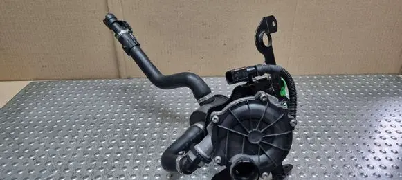 Audi A8 S8 D4 4H Secondary air pump 079959231C