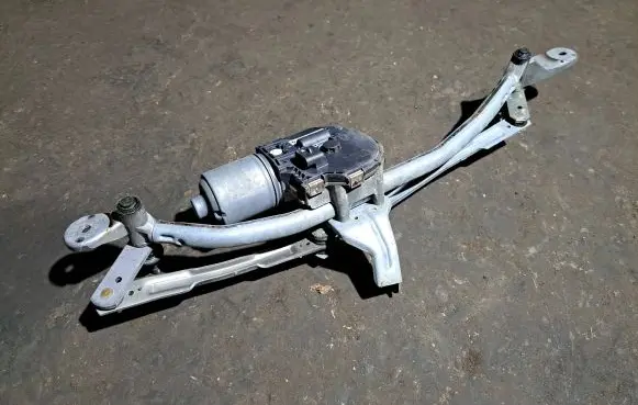 BMW 7 F01 F02 F03 F04 Front wiper linkage and motor 7272367