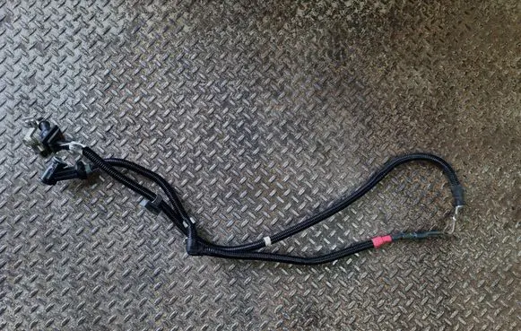 BMW 2 F44 Positive cable (battery) 8654635