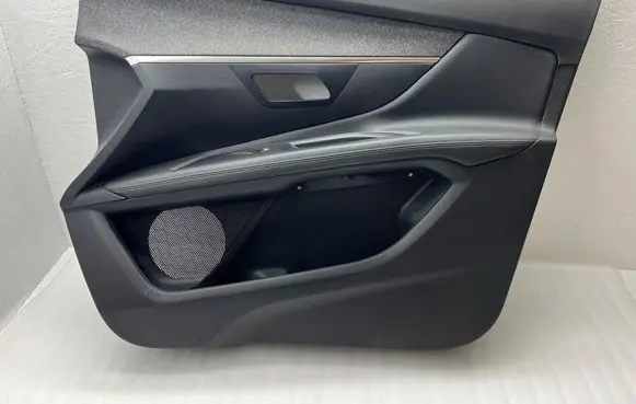 Peugeot 3008 II Front door card panel trim