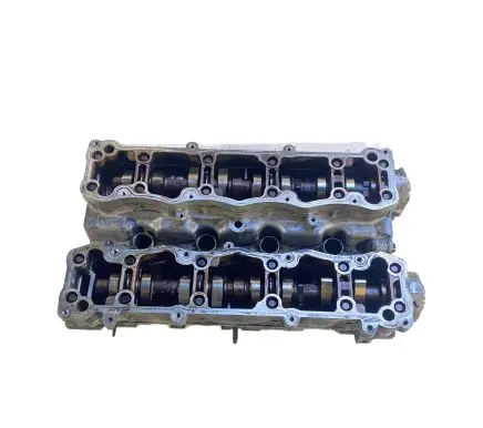 Citroen C4 I Engine head 9636076010
