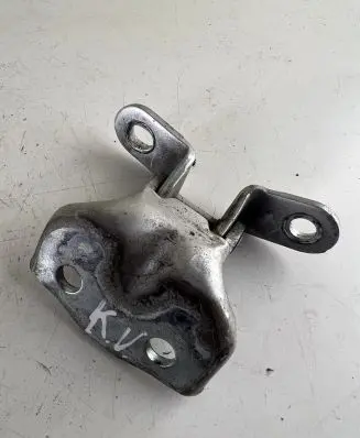 Hyundai Santa Fe Front door upper hinge