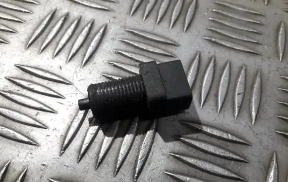 Renault Laguna I Brake pedal sensor switch 7700785258