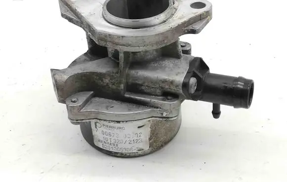 Nissan Juke I F15 Vacuum pump 8201005306