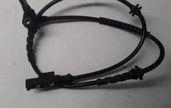 Opel Corsa D ABS brake wheel speed sensor 0265008089 F00C1G0016