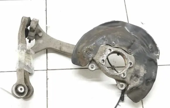 Audi A6 S6 C6 4F Front wheel hub spindle knuckle 4F0615312A