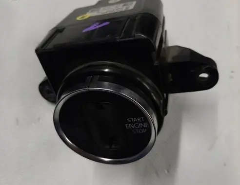 Volkswagen Touareg II Ignition lock 7P6905843
